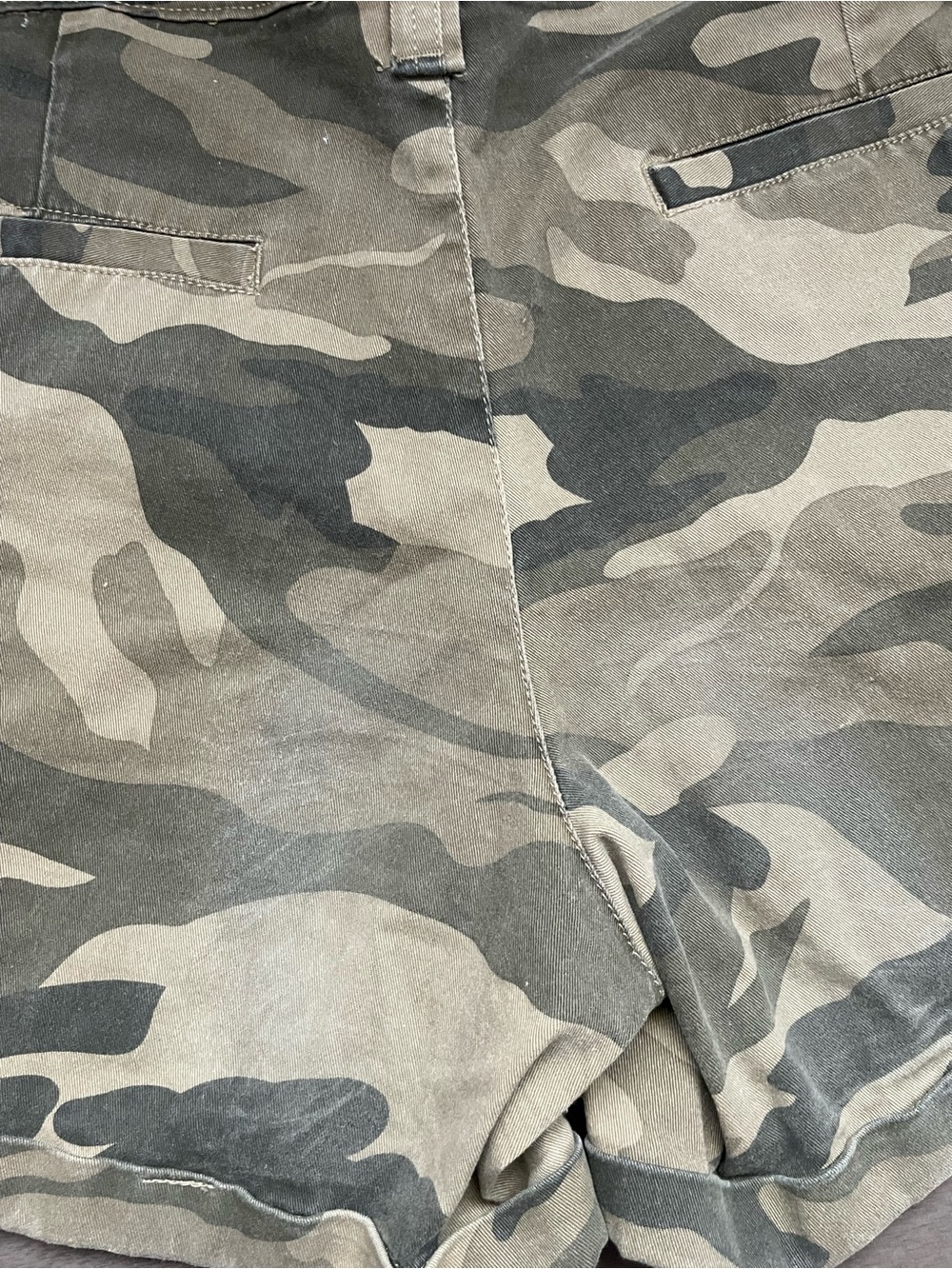 Ochenta Women’s Camo Cargo Shorts - Olive Green - Picture 5 of 6